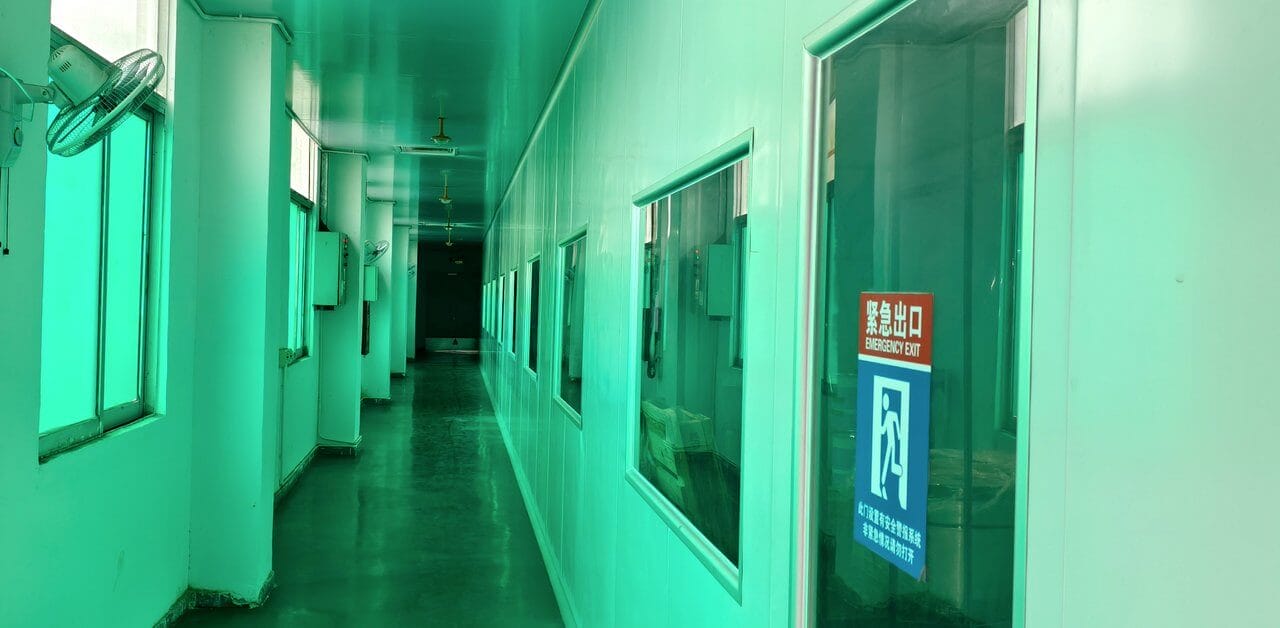 Stand up pouch with spouts