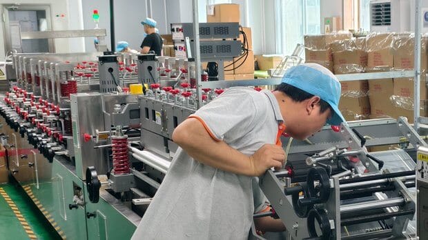 Stand up pouch with spouts